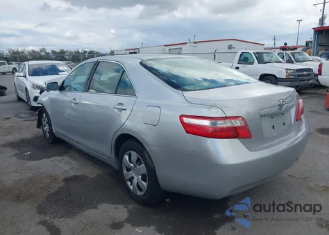 2007 Toyota Camry Le z USA, uszkodzony, nr VIN 4T1BE46K47U634419